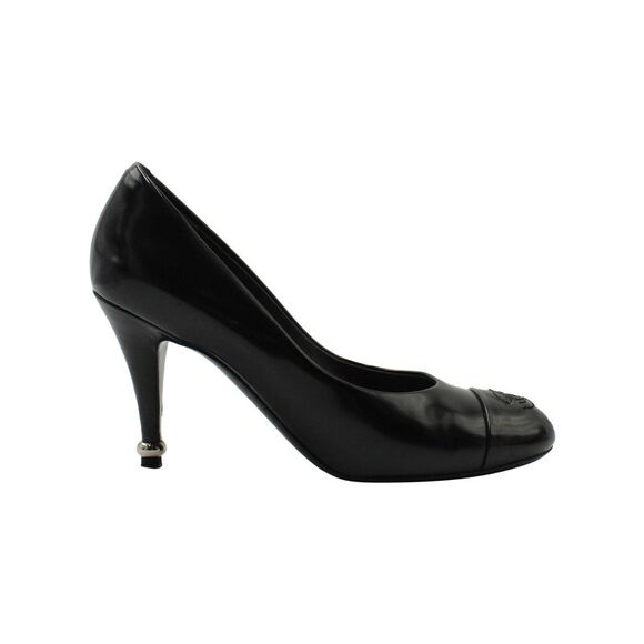 Chanel CC Cap Toe Pumps in Black Leather - Picture 1 of 6